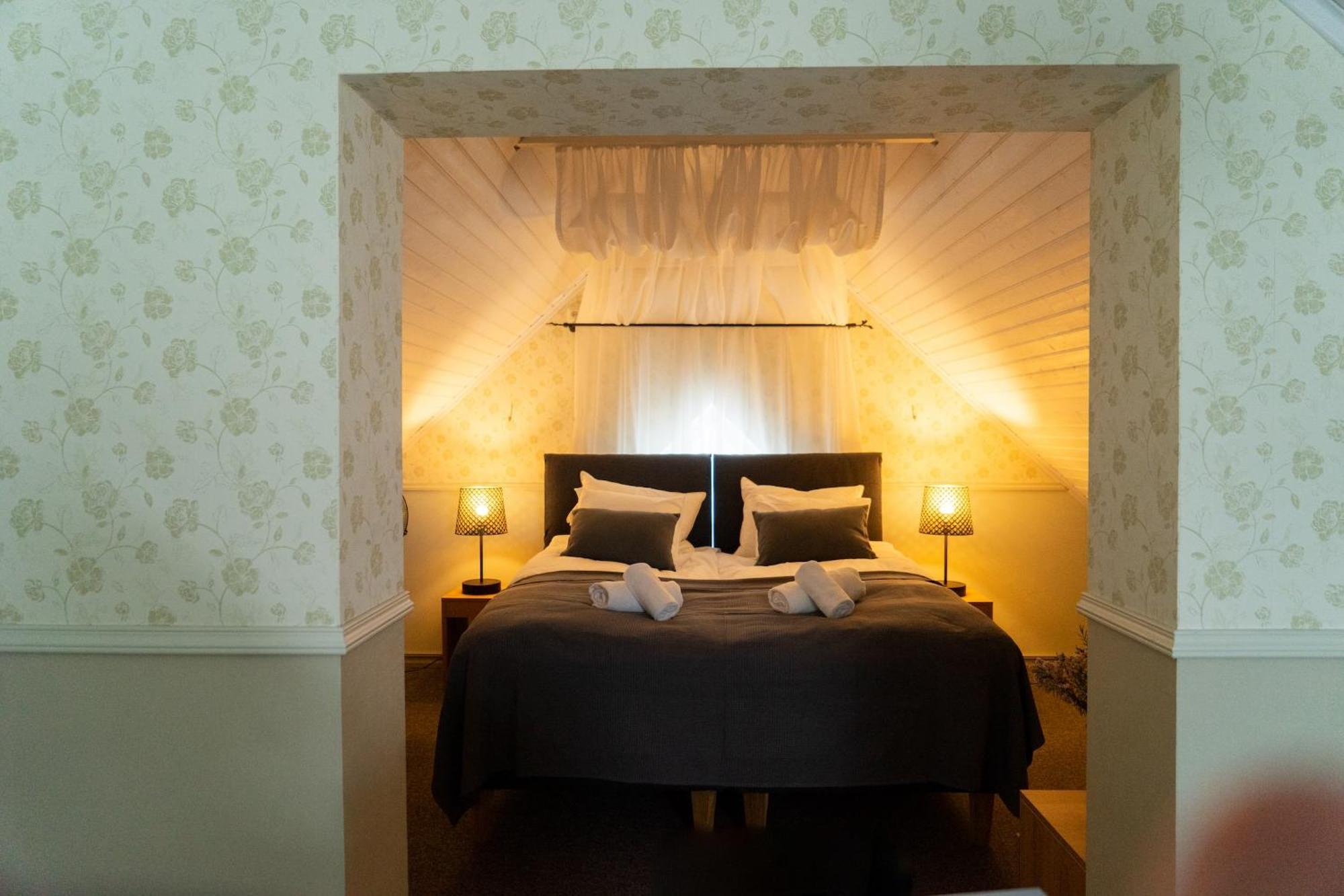 Vanalinna Boutique Hotel クレサーレ エクステリア 写真